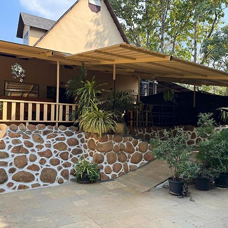 Chikoo Farm Inn Bangalore Luaran gambar